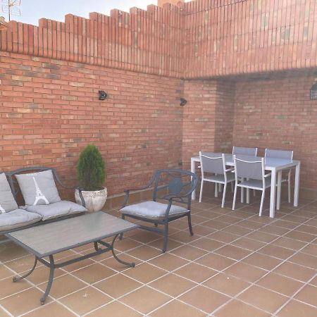 Teruelhome IV Atico Con Vistas Y Aparcamiento En El Centro מראה חיצוני תמונה