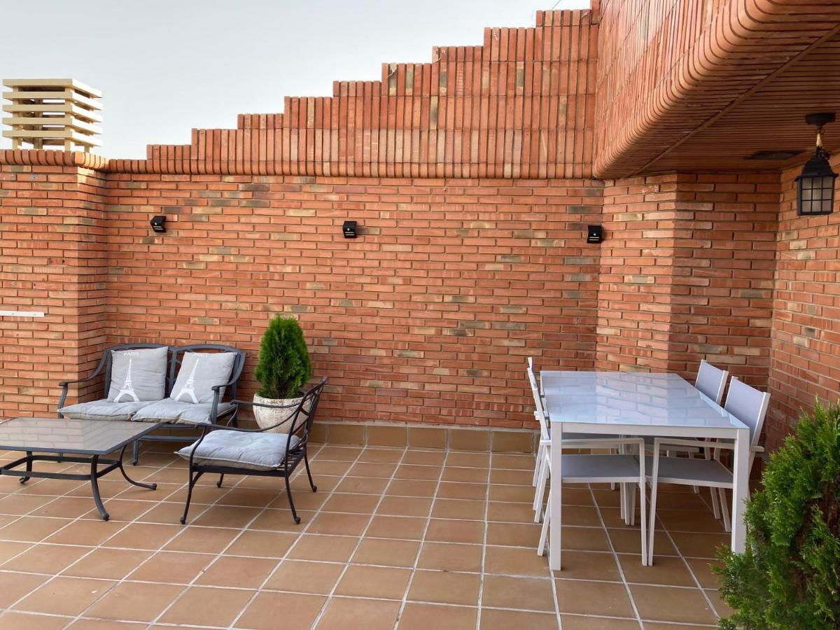 Teruelhome IV Atico Con Vistas Y Aparcamiento En El Centro מראה חיצוני תמונה